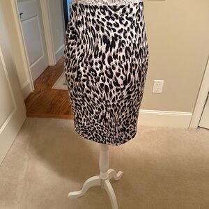 Calvin Klein Animal Print Pencil skirt. Pleat in back had been resewed.